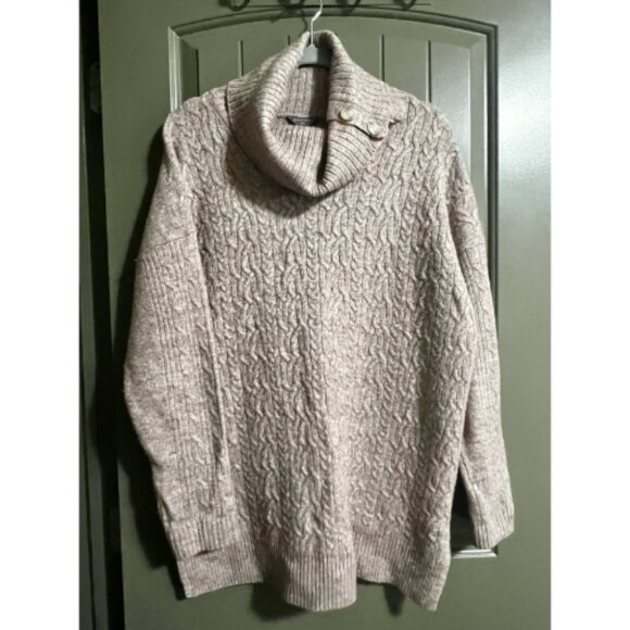 Denver Hayes Cable Knit Sweater | XL | Cowl Neck with Button Detail - Picture 3 of 6